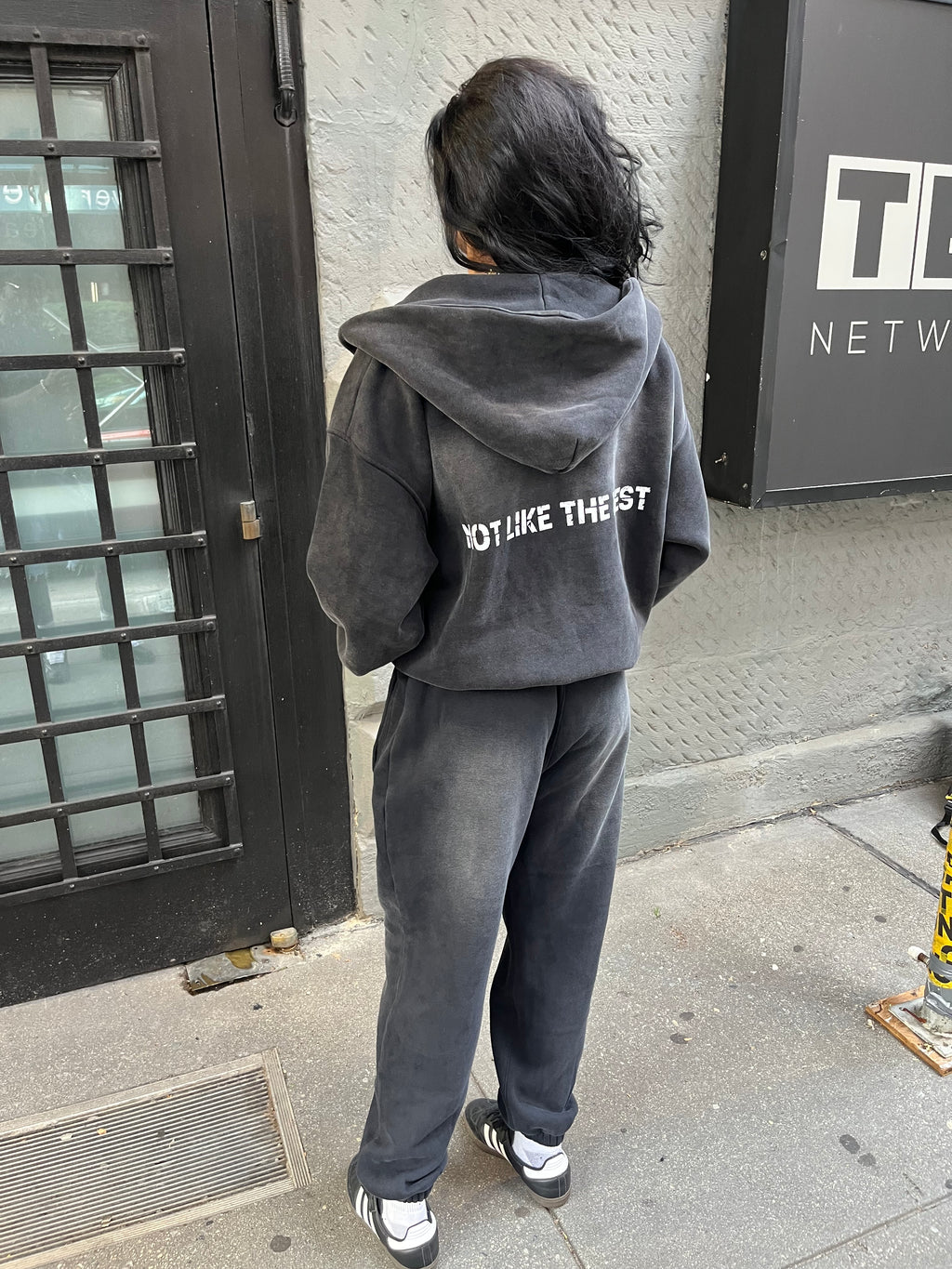 "0-NLY 4 THE REAL" ZIP UP